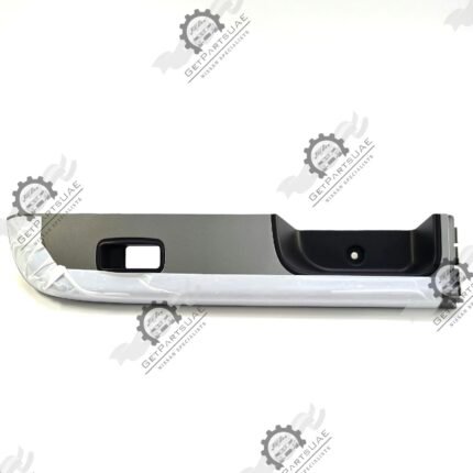 Patrol Y61 GL Front RH side Window Switch Finisher - Silver color